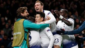Tottenham Hotspur's South Korean striker Son Heung-Min (C) celebrates scoring the opening goal.(AFP) Tottenham Hotspur's South Korean striker Son Heung-Min (C) celebrates scoring the opening goal.(AFP)