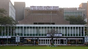 The AIIMS hospital in New Delhi is one of the busiest centres for orthopaedic implant surgeries in India and performs about 1,500 hip- andknee implants in a year.(HT File Photo) The AIIMS hospital in New Delhi is one of the busiest centres for orthopaedic implant surgeries in India and performs about 1,500 hip- andknee implants in a year.(HT File Photo)
