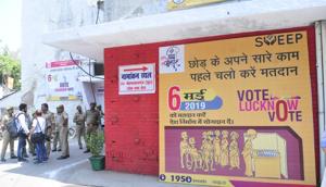 A banner urging voters to exercise their right to franchise(Deepak Gupta/HT) A banner urging voters to exercise their right to franchise(Deepak Gupta/HT)