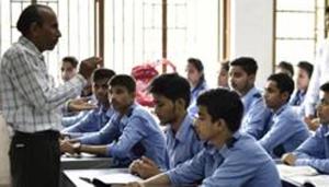 Delhi’s AAP government shared the annual results of students in Delhi government’s schools, saying the pass percentage of class 11 students has touched 80% — the highest in the past eight years.(Burhaan Kinu/HT File Photo) Delhi’s AAP government shared the annual results of students in Delhi government’s schools, saying the pass percentage of class 11 students has touched 80% — the highest in the past eight years.(Burhaan Kinu/HT File Photo)