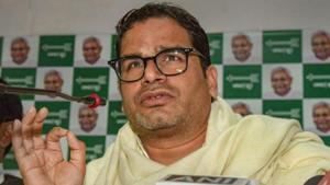 Prashant Kishor, a poll strategist who became a full-time member of the JD(U) in September last year, took to Twitter admitting that he had met Lalu Prasad “many times” before joining the party.(PTI) Prashant Kishor, a poll strategist who became a full-time member of the JD(U) in September last year, took to Twitter admitting that he had met Lalu Prasad “many times” before joining the party.(PTI)