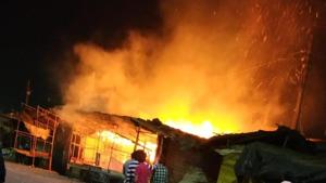 More than 30 lives were saved by a pet dog which woke them up by barking as a devastating fire broke out in a building on Friday.(Representative Image/HT Photo) More than 30 lives were saved by a pet dog which woke them up by barking as a devastating fire broke out in a building on Friday.(Representative Image/HT Photo)