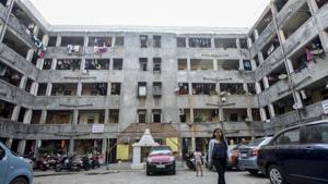 Abhyudaya Nagar at Parel has been waiting four years for redevelopment to start.(HT Photo) Abhyudaya Nagar at Parel has been waiting four years for redevelopment to start.(HT Photo)