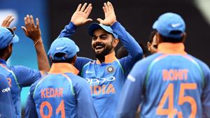India's Virat Kohli (C) celebrates with teammates after the dismissal of Australia's Glenn Maxwell.(AFP) India's Virat Kohli (C) celebrates with teammates after the dismissal of Australia's Glenn Maxwell.(AFP)