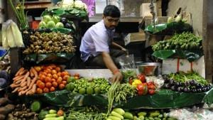 Inflation in the ‘food articles’ basket hardened to 5.68 per cent during March 2019 as against 4.28 per cent in February, as prices of vegetables skyrocketed.(Kalpak Pathak/Hindustan Times File Photo) Inflation in the ‘food articles’ basket hardened to 5.68 per cent during March 2019 as against 4.28 per cent in February, as prices of vegetables skyrocketed.(Kalpak Pathak/Hindustan Times File Photo)