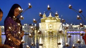 The purported letter by militant group Jaish-e-Mohammad also threatened to blow up the Golden Temple and Durgiana temple in Amritsar, and Devi Talab in Jalandhar.(Sameer Sehgal / HT Photo) The purported letter by militant group Jaish-e-Mohammad also threatened to blow up the Golden Temple and Durgiana temple in Amritsar, and Devi Talab in Jalandhar.(Sameer Sehgal / HT Photo)