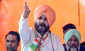Congress leader and Punjab minister Navjot Singh Sidhu addressing an election rally for Lok Sabha polls in Katihar on Tuesday.(PTI) Congress leader and Punjab minister Navjot Singh Sidhu addressing an election rally for Lok Sabha polls in Katihar on Tuesday.(PTI)