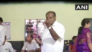 Karnataka chief minister HD Kumaraswamy was among the early voters in Bengaluru who cast their vote in the second phase of Lok Sabha elections on April 18, 2019.(ANI / Twitter)