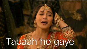 Starring Alia Bhatt, Varun Dhawan, Madhuri Dixit, Sonakshi Sinha, Aditya Roy Kapur and Sanjay Dutt, Kalank hit theatre screens on Wednesday.(Twitter/@prashant_7_) Starring Alia Bhatt, Varun Dhawan, Madhuri Dixit, Sonakshi Sinha, Aditya Roy Kapur and Sanjay Dutt, Kalank hit theatre screens on Wednesday.(Twitter/@prashant_7_)
