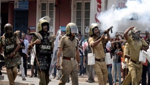 Agitators, who were blocking National Highway 31, also hurled crude bombs at the personnel of the local police and Rapid Action Force, officials said.(PTI FILE) Agitators, who were blocking National Highway 31, also hurled crude bombs at the personnel of the local police and Rapid Action Force, officials said.(PTI FILE)