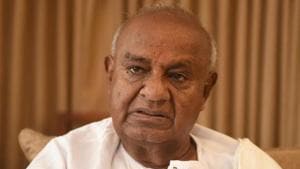 Lok Sabha elections 2019| If Rahul Gandhi becomes Prime Minister, I will sit by his side: Deve Gowda(Arijit Sen/HT Photo) Lok Sabha elections 2019| If Rahul Gandhi becomes Prime Minister, I will sit by his side: Deve Gowda(Arijit Sen/HT Photo)