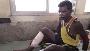 While the victims kept saying that they were carving an ox that had died, the police filed an FIR against them and 25 others on charges of cow slaughter, the report said.(HT Photo) While the victims kept saying that they were carving an ox that had died, the police filed an FIR against them and 25 others on charges of cow slaughter, the report said.(HT Photo)