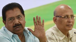 Congress’ Delhi in-charge PC Chacko said the AAP wanted to tie up with them in Punjab, Haryana and Goa, and despite convincing them of detaching the matter of alliance in Delhi with other states, they refused to budge(Vipin KUmar/HT PHOTO)