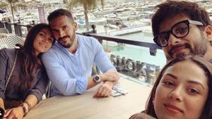 Shahid Kapoor and Mira Rajput are enjoying a holiday in London.(Instagram) Shahid Kapoor and Mira Rajput are enjoying a holiday in London.(Instagram)