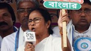 Lok Sabha elections 2019| Election Commission ‘insulting’ people of Bengal: Mamata Banerjee