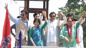 Alliance SP -BSP-RLD Lucknow's candidate Poonam Sinha with Shatrughna Sinha and Dimple Yadav during the road show before filing her nomonation paper in Lucknow , India, on Thursday, April 18, 2019(Subhankar Chakraborty/HT PHOTO)