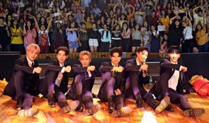 L-R: Inpyo, Hyunuk, Isaac, Jiahn, Yeontae, and Inho from IN2IT. L-R: Inpyo, Hyunuk, Isaac, Jiahn, Yeontae, and Inho from IN2IT.