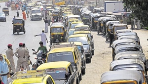 The suburban district collector has asked for 2,985 vehicles, including 1,466 taxis, 1,434 buses, and 85 trucks.(HT Photo) The suburban district collector has asked for 2,985 vehicles, including 1,466 taxis, 1,434 buses, and 85 trucks.(HT Photo)
