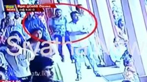 One of the suspected suicide bomber enters St Sebastian's Church in Negombo on Sunday ahead of of the attack.(REUTERS) One of the suspected suicide bomber enters St Sebastian's Church in Negombo on Sunday ahead of of the attack.(REUTERS)