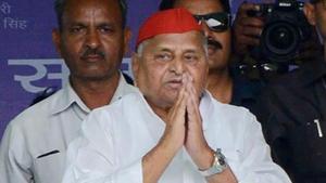 Despite his health issues, Yadav shared the stage with foe-turned-friend, Bahujan Samaj Party (BSP) president Mayawati in a historic rally last week.(PTI) Despite his health issues, Yadav shared the stage with foe-turned-friend, Bahujan Samaj Party (BSP) president Mayawati in a historic rally last week.(PTI)
