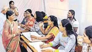 In an attempt to encourage women voters in the Wadgaon Sheri constituency, a pink polling booth was set up at Eon Gyanankur English school, Kharadi.(HT PHOTO)