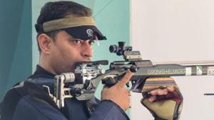 Indian shooter Sanjeev Rajput competes in the qualification 50m rifle men's shooting.(PTI) Indian shooter Sanjeev Rajput competes in the qualification 50m rifle men's shooting.(PTI)