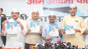 Lok Sabha elections 2019: Delhi chief minister Arvind Kejriwal trained his guns on BJP and Prime Minister Narendra Modi at the launch of Aam Aadmi Party’s manifesto for the Lok Sabha elections.(Mohd Zakir/HT Photo)