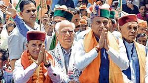 From left) BJP candidate Ram Sawroop Sharma, former Union minister Shanta Kumar, CM Jai Ram Thakur, former CM Prem Kumar Dhumal at a rally in Mandi on Wednesday, April 24, 2019. From left) BJP candidate Ram Sawroop Sharma, former Union minister Shanta Kumar, CM Jai Ram Thakur, former CM Prem Kumar Dhumal at a rally in Mandi on Wednesday, April 24, 2019.