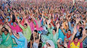 Followers of Dera Sacha Sauda at a recently-held congregation in Patiala.(HT Photo) Followers of Dera Sacha Sauda at a recently-held congregation in Patiala.(HT Photo)