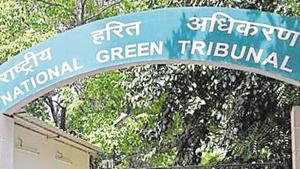 The Yamuna pollution monitoring committee — a panel formed by the National Green Tribunal (NGT) — has directed the Delhi Pollution Control Committee (DPCC) to submit a report at the earliest on the dumping of construction waste into the Yamuna and obstructing the river’s flow below Signature Bridge.(Hindustan Times) The Yamuna pollution monitoring committee — a panel formed by the National Green Tribunal (NGT) — has directed the Delhi Pollution Control Committee (DPCC) to submit a report at the earliest on the dumping of construction waste into the Yamuna and obstructing the river’s flow below Signature Bridge.(Hindustan Times)