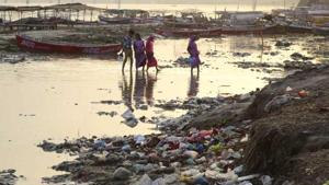 The NGT report predicted a rise in cases of acute diarrhoea, enteric fever, viral hepatitis and cholera. The tribunal said groundwater too had been polluted.(HT PHOTO) The NGT report predicted a rise in cases of acute diarrhoea, enteric fever, viral hepatitis and cholera. The tribunal said groundwater too had been polluted.(HT PHOTO)