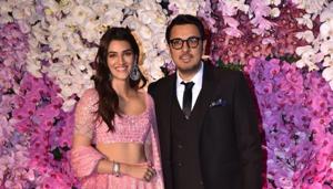 Kriti Sanon with producer Dinesh Vijan.(IANS) Kriti Sanon with producer Dinesh Vijan.(IANS)