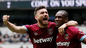 West Ham's Michail Antonio celebrates scoring their first goal with Robert Snodgrass.(Action Images via Reuters) West Ham's Michail Antonio celebrates scoring their first goal with Robert Snodgrass.(Action Images via Reuters)