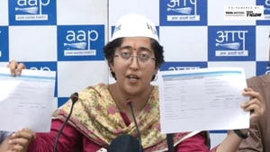 Countering Khan, Atishi sought an explanation from Congress chief Rahul Gandhi.(HT Photo) Countering Khan, Atishi sought an explanation from Congress chief Rahul Gandhi.(HT Photo)