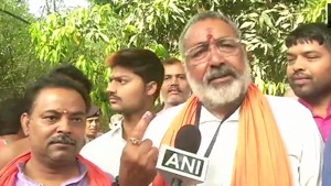 BJP candidate Giriraj Singh is among the NDA leaders whose fate will be decided in the fourth phase of voting in Lok Sabha Elections 2019.(ANI / Twitter) BJP candidate Giriraj Singh is among the NDA leaders whose fate will be decided in the fourth phase of voting in Lok Sabha Elections 2019.(ANI / Twitter)