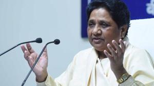 An agitated Mayawati took to Twitter on Tuesday threatening to re-consider her support to the Kamal Nath government in the state.(Subhankar Chakraborty/HT FILE PHOTO)
