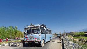 The decision had created a furore in the Kashmir valley with many criticising the order as ‘colonial’.(HT photo) The decision had created a furore in the Kashmir valley with many criticising the order as ‘colonial’.(HT photo)