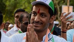 In Maval, Nationalist Congress Party (NCP) chief Sharad Pawar’s nephew Parth was contesting against Shiv Sena’s Shrirang Barne.(Milind Saurkar/HT Photo)