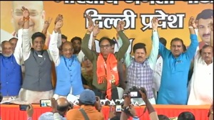Anil Bajpai denied having taken money for joining the BJP and said Kejriwal is in the habit of making allegations and then tendering apologies.(ANI) Anil Bajpai denied having taken money for joining the BJP and said Kejriwal is in the habit of making allegations and then tendering apologies.(ANI)