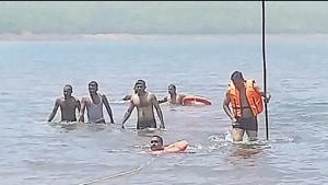 Three MBA students drowned in Mulshi dam on Thursday. A hunt was immediately launched by rescue teams of the fire department aided by local villagers to retrieve the bodies.(HT/PHOTO) Three MBA students drowned in Mulshi dam on Thursday. A hunt was immediately launched by rescue teams of the fire department aided by local villagers to retrieve the bodies.(HT/PHOTO)