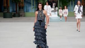 A model presents a creation during the Cruise 2020 collection show for French fashion house Chanel at the Grand Palais in Paris, France, May 3, 2019. REUTERS/Gonzalo Fuentes(REUTERS) A model presents a creation during the Cruise 2020 collection show for French fashion house Chanel at the Grand Palais in Paris, France, May 3, 2019. REUTERS/Gonzalo Fuentes(REUTERS)