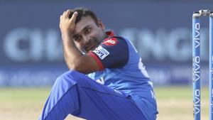 Amit Mishra of Delhi Capitals reacts after missing a possible hat trick.(AP) Amit Mishra of Delhi Capitals reacts after missing a possible hat trick.(AP)