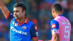 New Delhi: DC bowler Amit Mishra celebrates after claiming a wicket.(PTI) New Delhi: DC bowler Amit Mishra celebrates after claiming a wicket.(PTI)