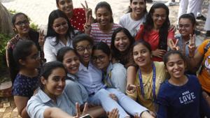 CBSE Board 10th Results 2019(HT) CBSE Board 10th Results 2019(HT)