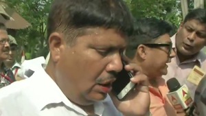The BJP’s candidate in West Bengal’s Barrackpore parliamentary constituency Arjun Singh alleged he was attacked by goondas of the Trinamool Congress(ANI) The BJP’s candidate in West Bengal’s Barrackpore parliamentary constituency Arjun Singh alleged he was attacked by goondas of the Trinamool Congress(ANI)
