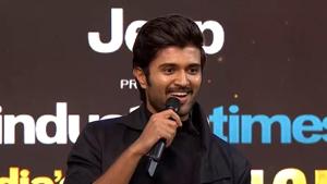 <p>Telugu actor Vijay Deverakonda says he was the first one to misspell his own name. Vijay said he has no problem with people misspelling his name unless it sounds like &ldquo;Deverakonda&rdquo;. Vijay won the Hindustan Times 'Hottest Stylista' Award at HT India's Most Stylish 2019.</p>