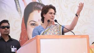 Congress general secretary Priyanka Gandhi Vadra hit out at Prime Minister Narendra Modi at election rallies in UP on Thursday.(SUBHANKAR CHAKRABORTY/HT PHOTO) Congress general secretary Priyanka Gandhi Vadra hit out at Prime Minister Narendra Modi at election rallies in UP on Thursday.(SUBHANKAR CHAKRABORTY/HT PHOTO)