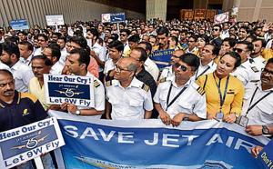 Jet employees protest at T2 on Wednesday.(Satyabrata Tripathy/HT) Jet employees protest at T2 on Wednesday.(Satyabrata Tripathy/HT)
