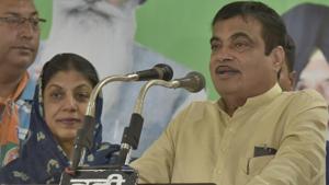 Union minister Nitin Gadkari addressing an election rally in Khanna on Wednesday, May 8, 2019.(Gurpreet Singh / Khanna)