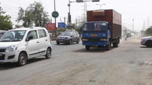 Of the total number of 9,096 accidents that occurred across the state in the first quarter of 2019, the highest number — 782 — took place on Mumbai’s roads, according to official figures.(Yogendra Kumar/HT PHOTO) Of the total number of 9,096 accidents that occurred across the state in the first quarter of 2019, the highest number — 782 — took place on Mumbai’s roads, according to official figures.(Yogendra Kumar/HT PHOTO)